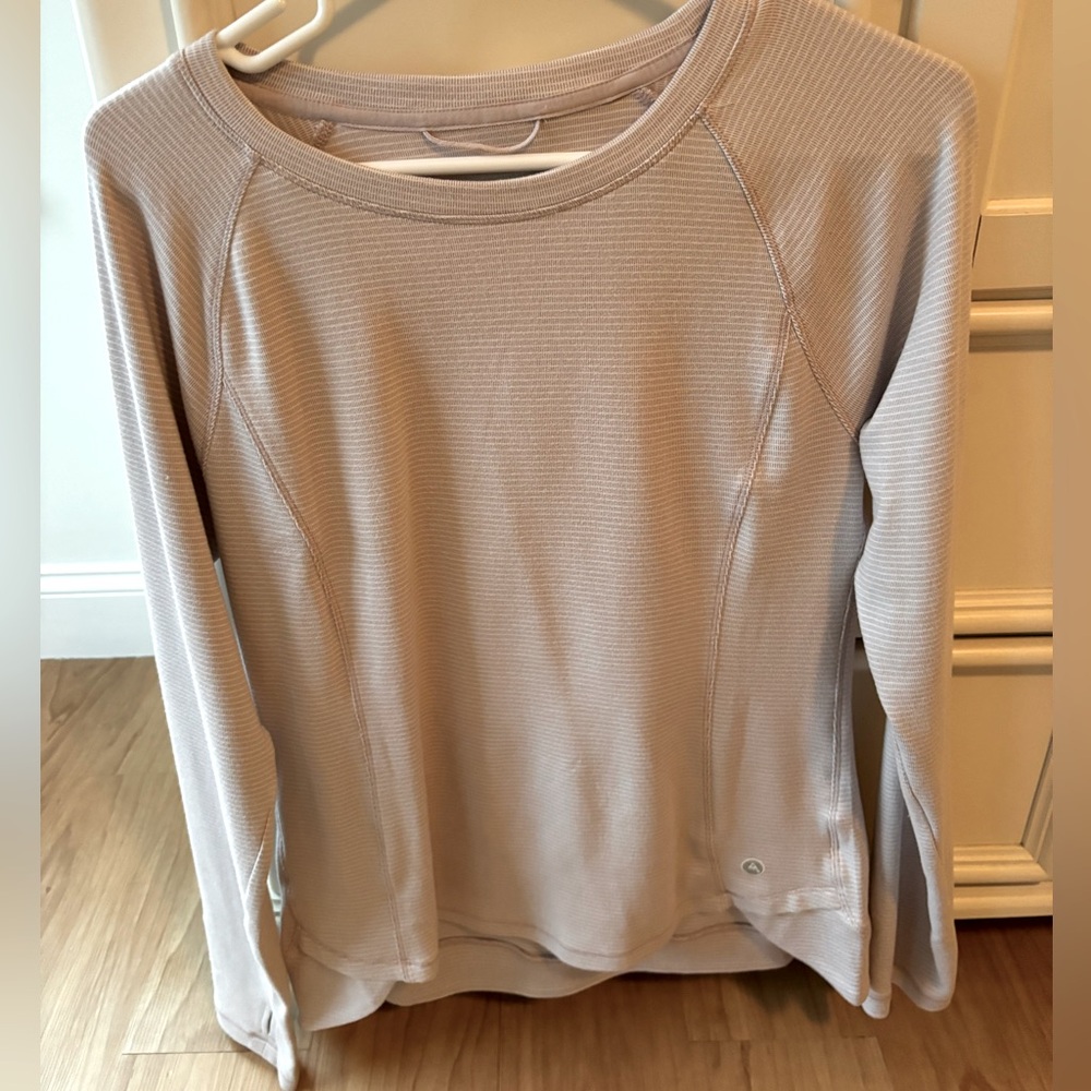 Avalanche brand long sleeve